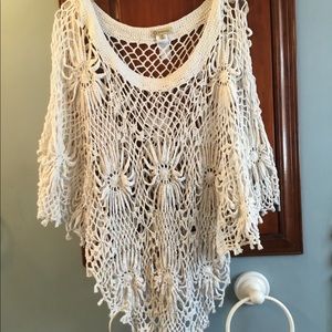 Democracy White Crochet Poncho M